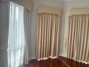 Custom made curtains and pelmets X6
