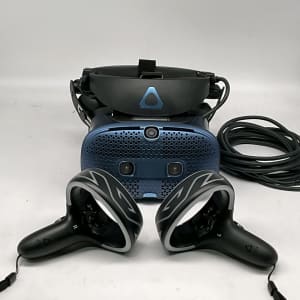 Vive cosmos PC VR headset 