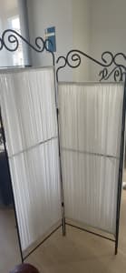 IKEA divider nice white curtain good condition