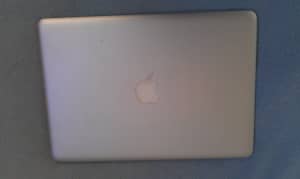 Apple MacBook Air Model A1370, EMC2393, 11.6 inch screen, NEW BATTERY