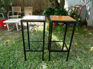 2 bar stools sold as a pair