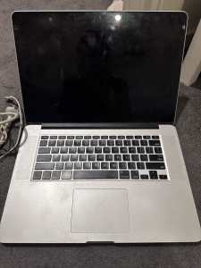 Apple MacBook Pro laptop (Retina, 15-inch, Early 2013)