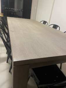 Bargain**Dining table 8 chairs plus 3 bar stools $120