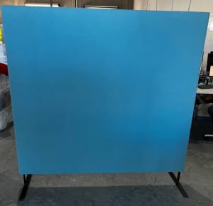 LARGE BLUE PARTITION WITH FEET