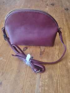 Womens burgundy handbag