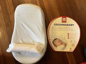 Red Castle Cocoonababy Nest