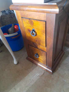 Small side drawer 