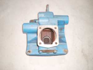FORD 3000 TRACTOR STEERING BOX