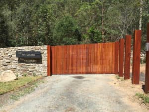 Fence Posts Hardwood Large