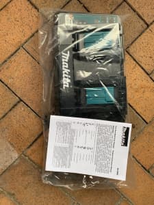 Makita DC18RD 18 volt Dual Battery Charger