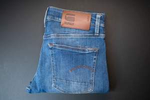 G-STAR RAW 3301 Slim Jeans (Medium Aged colour) in GOOD CONDITION!