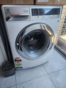 electrolux EWF14012 Washing Machine 10kg front loader