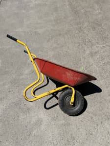 Kelso wheelbarrow- kids