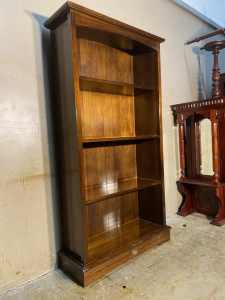 Excellent quality dark solid wood bookcase with 3 shelves permanent