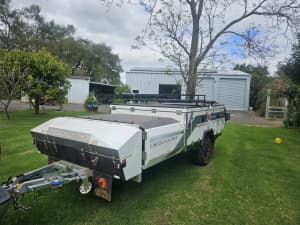 2022 Lincoln lx mk3 hardfloor offgrid camper trailer