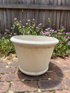 Large off white stone planter pot plant ECW Solid minimalist chic