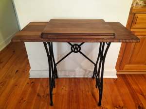 A1 OFF C19OOS RESTORED VINTAGE WHITE USA HALL TABLE 