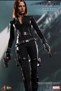 Black Widow MMS 239 Hot Toys Scarlett Johansen BRAND NEW