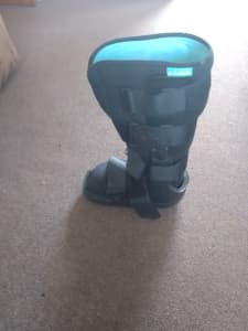 Moonboot for sale