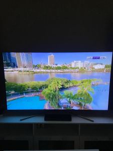 SAMSUNG 65” QLED 4K ULTRA HD MULTISYSTEM TV QA65Q7FAM