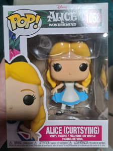 Funky Pop! #1058 Alice In Wonderland (Curtsying)