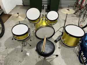 Gold drum kit