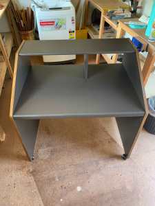 Very nice clean computer desk and chair