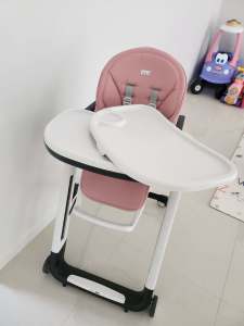 peg perego siesta high chair $200

back seat net - ripped off ( please