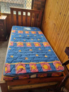 Timber slat Single Bed & Trundle mattresses