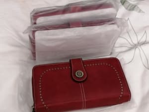 BNWOT Gorgeous Faux Leather Long Double Zipper Red Ladies Clutch Bag
