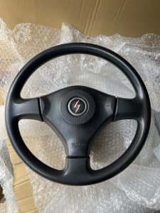 S15 Standard steering wheel with SpecR airbag 