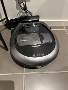 Samsung Powerbot R7070 Robot Vacuum