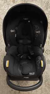 Baby Capsule - Maxi Cosi Micro Ap Air Protect - isofix Compatible