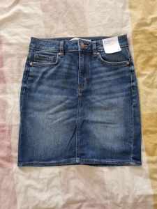 Denim Skirt BNWT // size 8