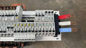 CLIPSAL - SQUARE D SWITCHBOARD PANEL - ELCB - CIRQUIT BREAKERS