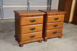 Excellent coindition pair of solid wooden 3 drawers bedside tables
