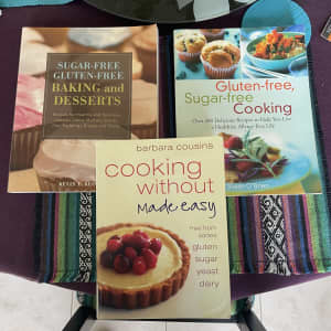 2 left: Gluten free & Sugar free cookbooks. 3199