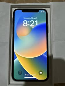 USED iPhone X 256 GB Silver colour for sale