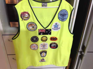Hi viz vest with a differents, super rare the only one.