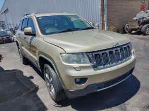 P3682 - Jeep Grand Cherokee 2012 Gold Wrecking
