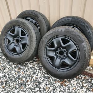 2WD HILUX OR RAV4 WHEELS AS NEW