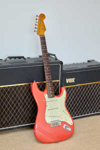Fender Stratocaster 1961 Replica Partscaster Alder Maple Rosewood