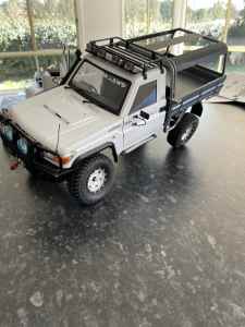 Axial based Land Cruiser 1/10 scale crawler for swaps 