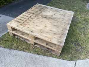 Free Pallets - Sturdy and not broken