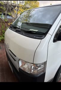 Toyota hiace 1 ton van available for hire 