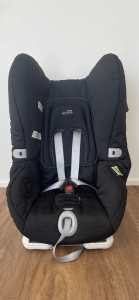 Britax Safe n Sound Trufix car seat excellent condition