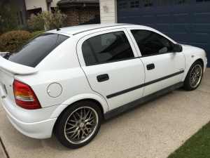2005 HOLDEN ASTRA CLASSIC 4 SP AUTOMATIC 5D HATCHBACK