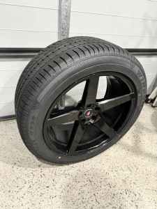 20 inch Inforged Wheel with brand new 285/45zr20 tire