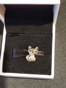 Cute authentic Pandora fox charm Sterling silver with blue eyes