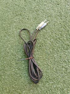 2 metre audio cable.